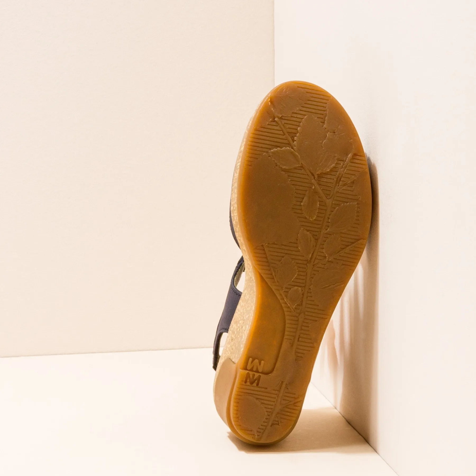 leaves_5-5.webp Mujer El Naturalista 5000 Leaves